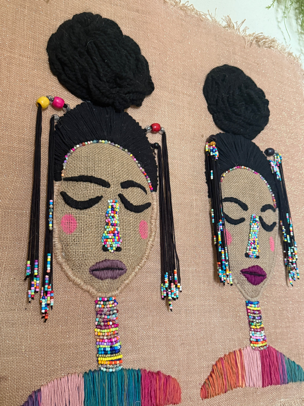 BEADED BONDS LARGE BURLAP YARN ART WALL DISPLAY